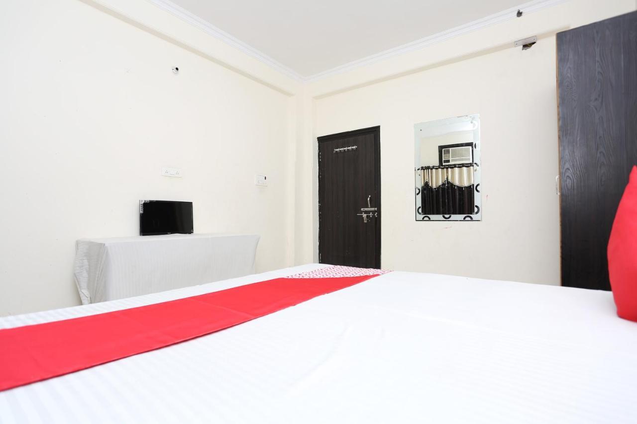 Oyo 40446 Yas Residency Hotell Alīgarh Eksteriør bilde